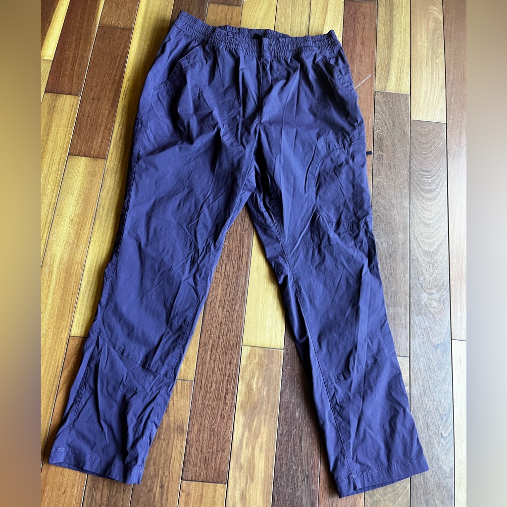 Akhg Byduluth Trading Co Women's Pants